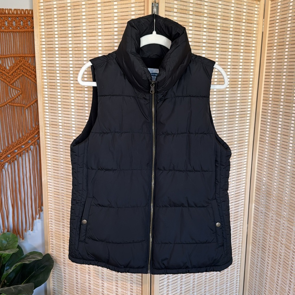 Old Navy Women’s Puffer Vest